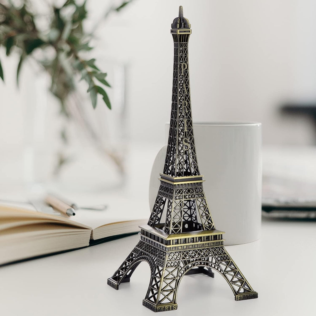 Vintage Bronze Eiffel Tower Metal Statue – Paris Landmark Desk Accent